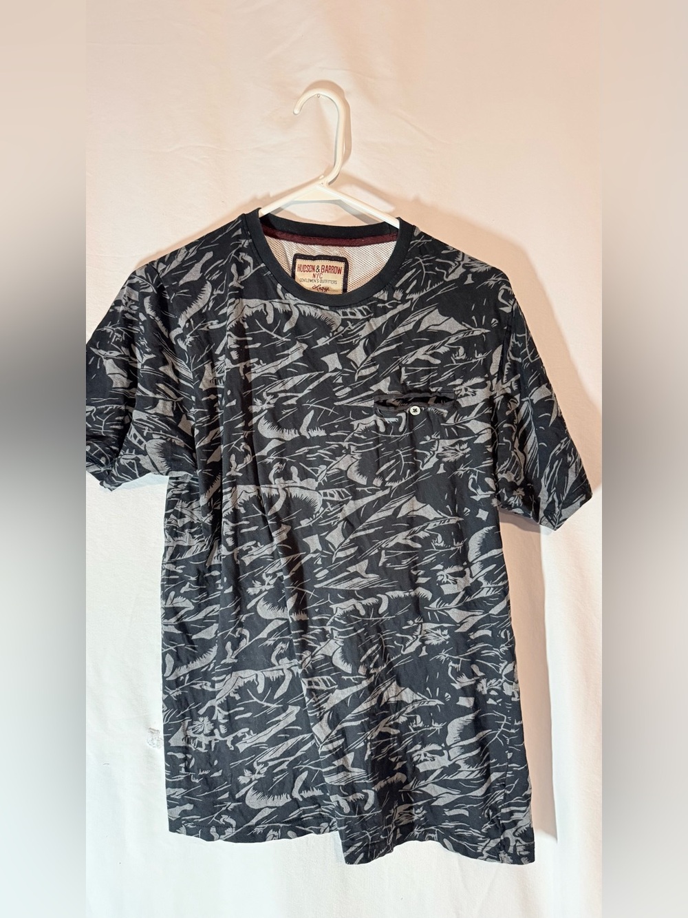 Hudson & Barrow NYC Mens Large Graphic Print Pocket T Shirt Gray Black Cotton